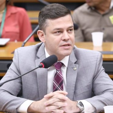 Audiência Pública - Descontos de energia elétrica em atividades de irrigação e aquacultura. Dep. Tião Medeiros (PP - PR)